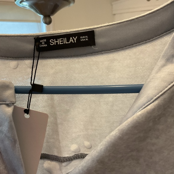 Top - Picture 2 of 2